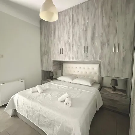 Apartment Arientas Ermoupoli